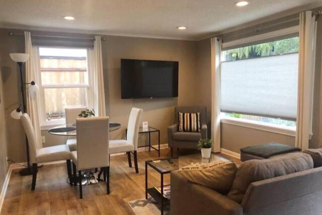 Cozy Crown Hill Carkeek Cottage W/3 Beds, Full Kitchen & Backyard In North 西雅图 外观 照片